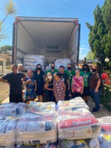 MESA BRASIL SESC doa 400 cestas básicas para a Assopoc